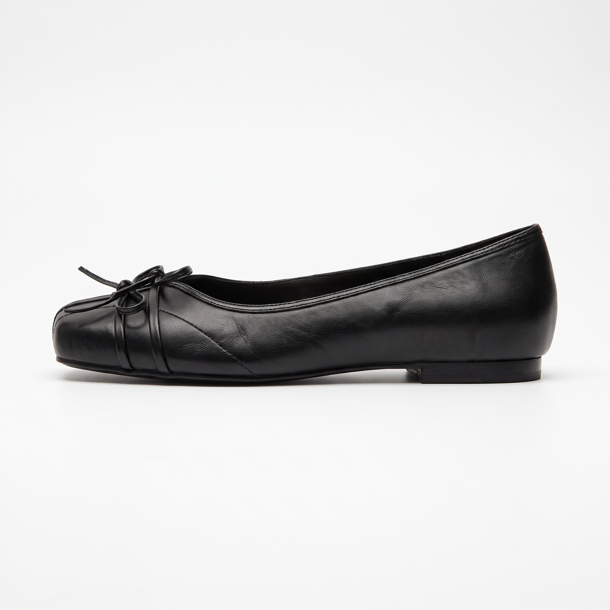 Mavina schoenen met strik en vierkante neus