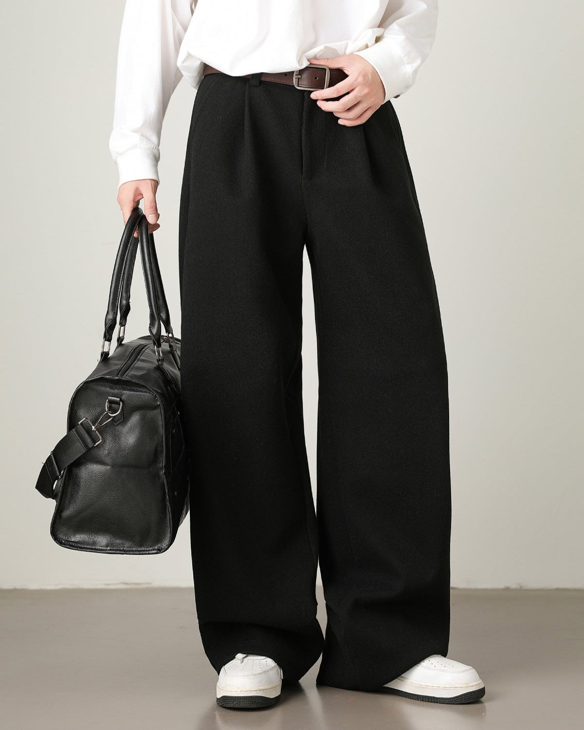 Core Pleat Trouser