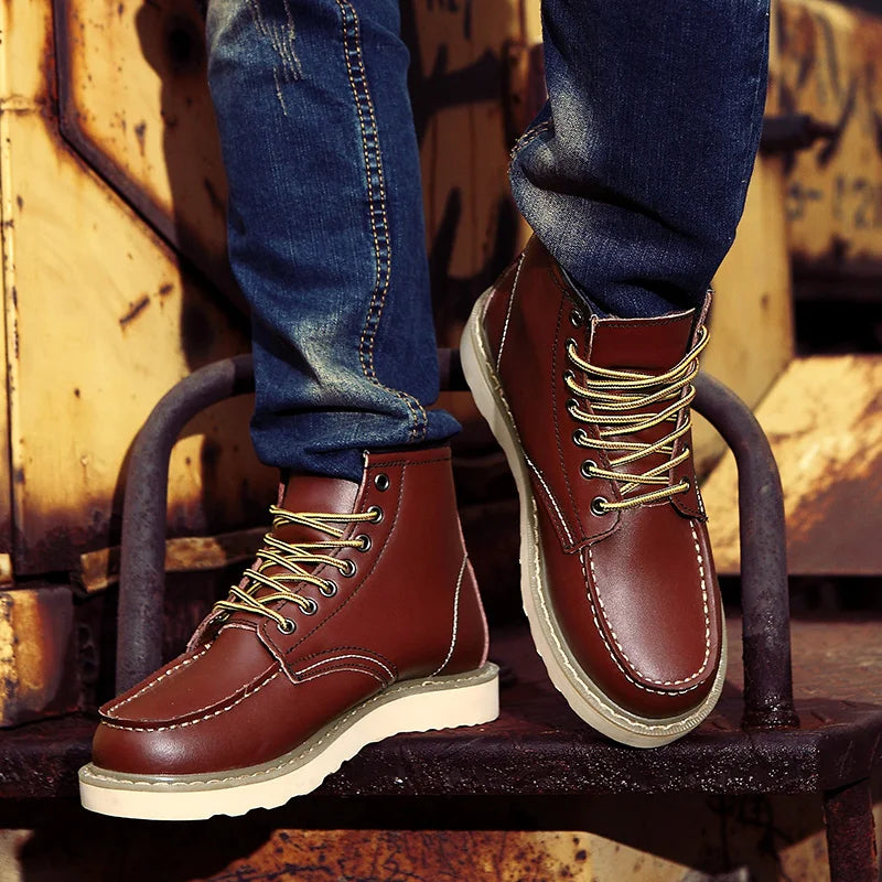 Men’s Lace-Up Ankle Boots With Structured Leather Upper And Reinforced Sole Design