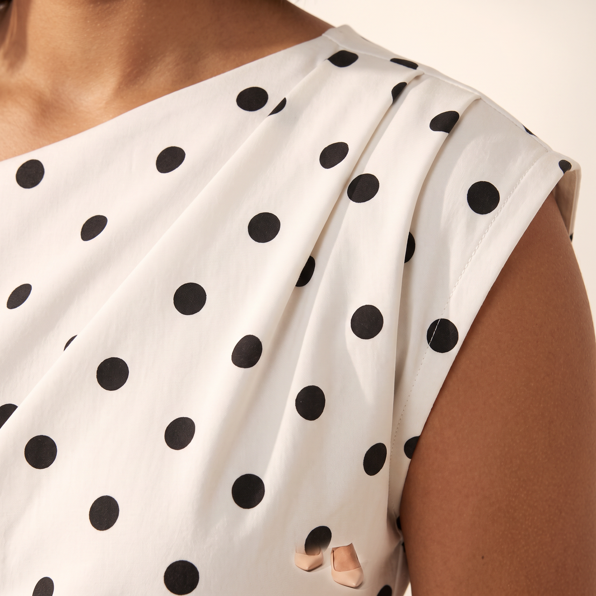 Milo Off-shoulder met stippen