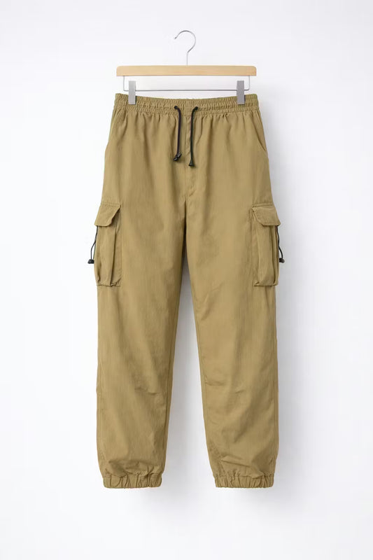 Utility Wide-Leg Cargo Trousers