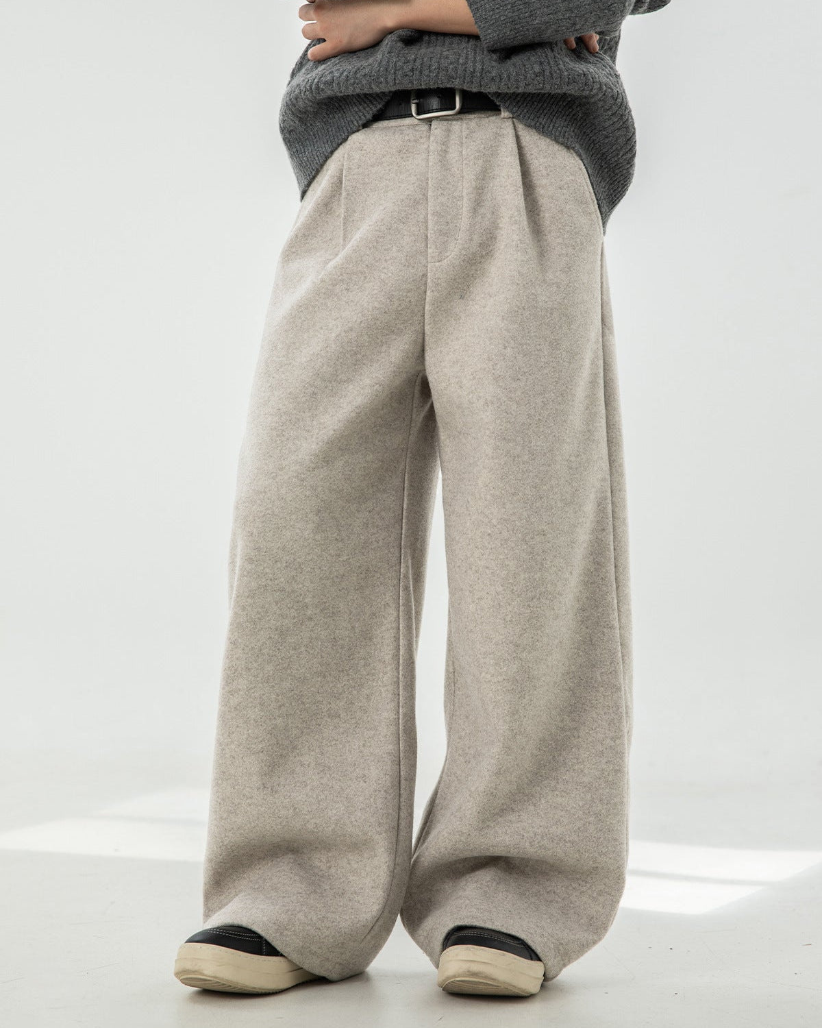 Core Pleat Trouser