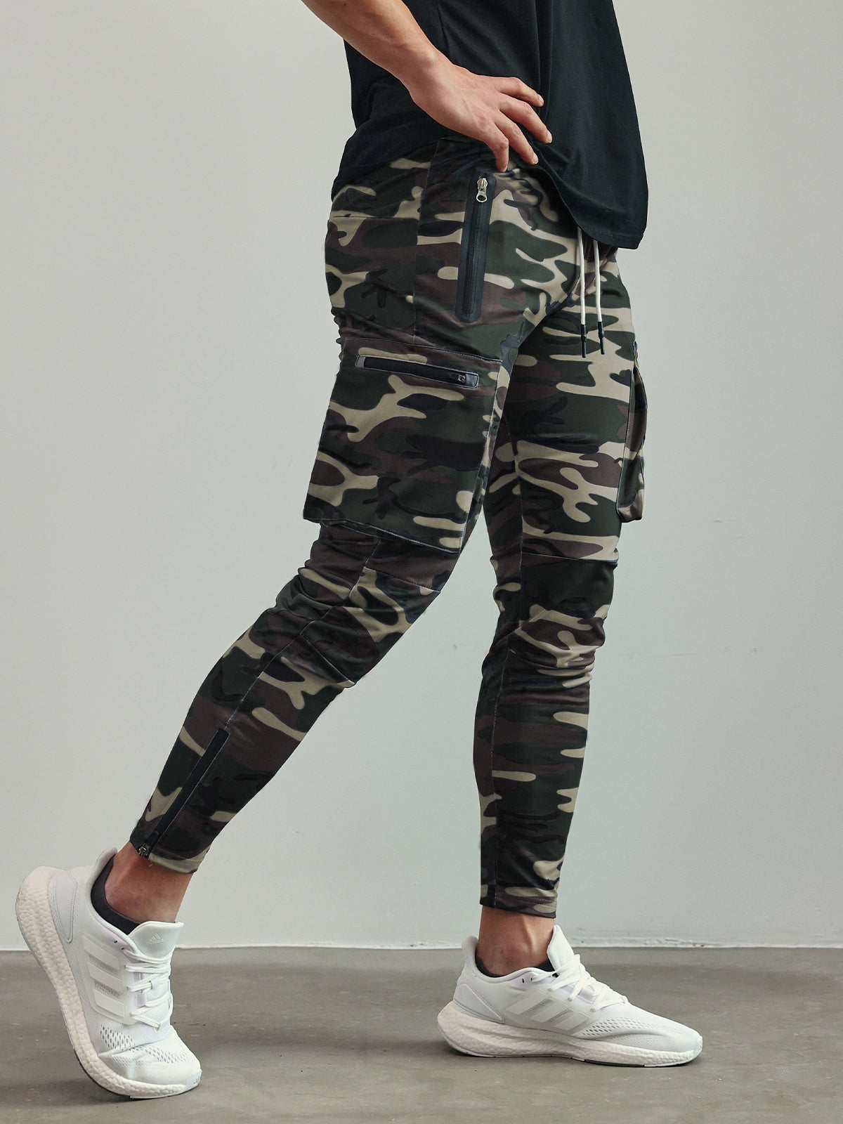 Men’s Athletic Cargo Joggers