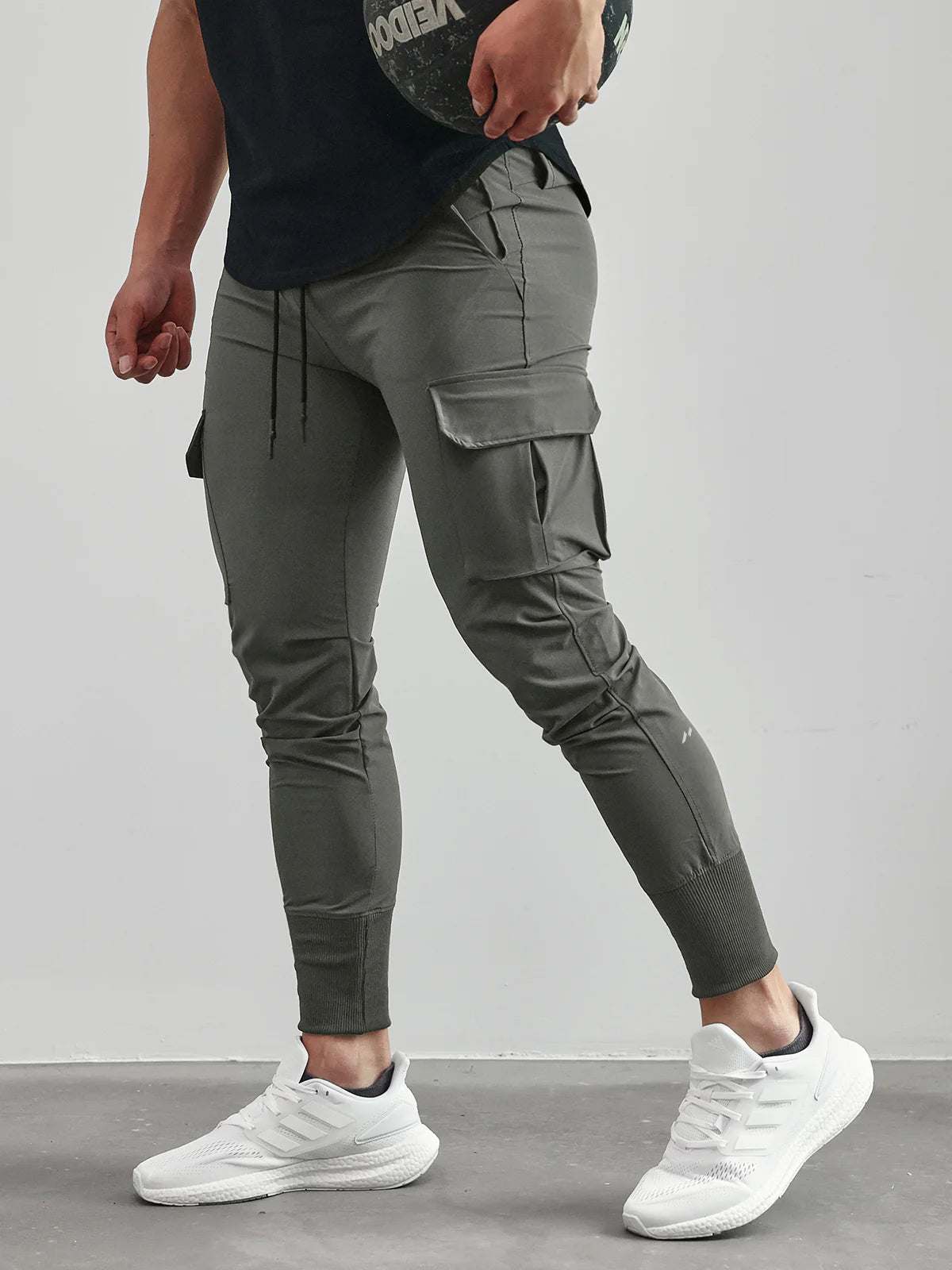 Men’s Athletic Cargo Joggers