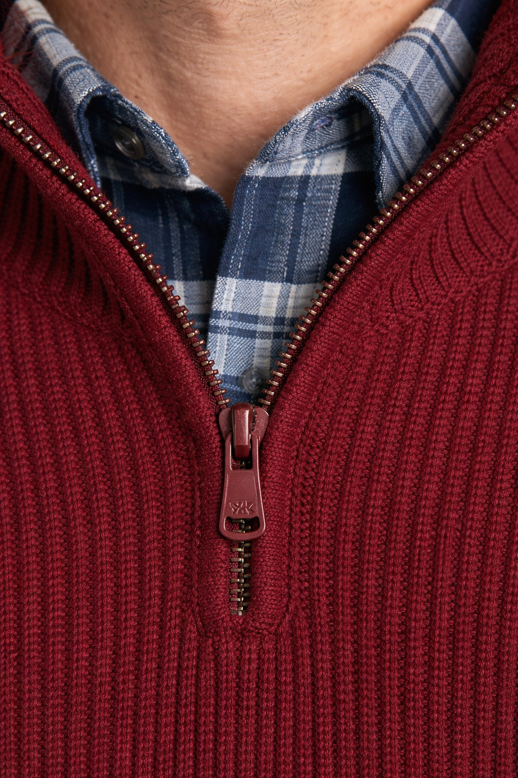 Men’s Everyday Textured Quarter Zip Knit Shirt