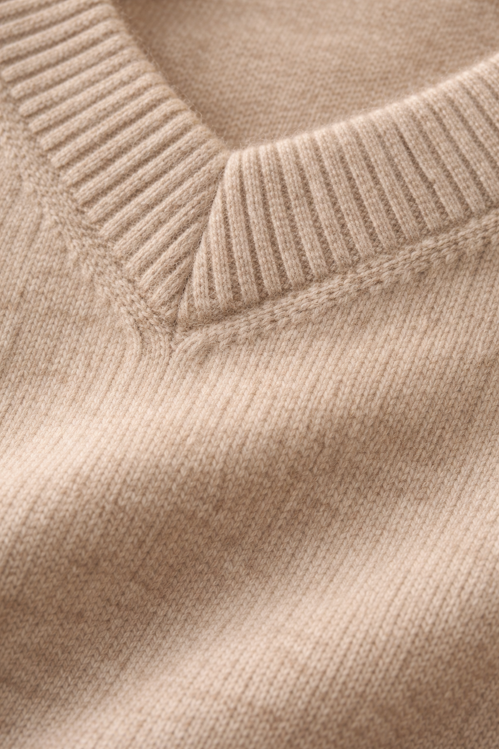 Men’s V-Neck Knit Shirt