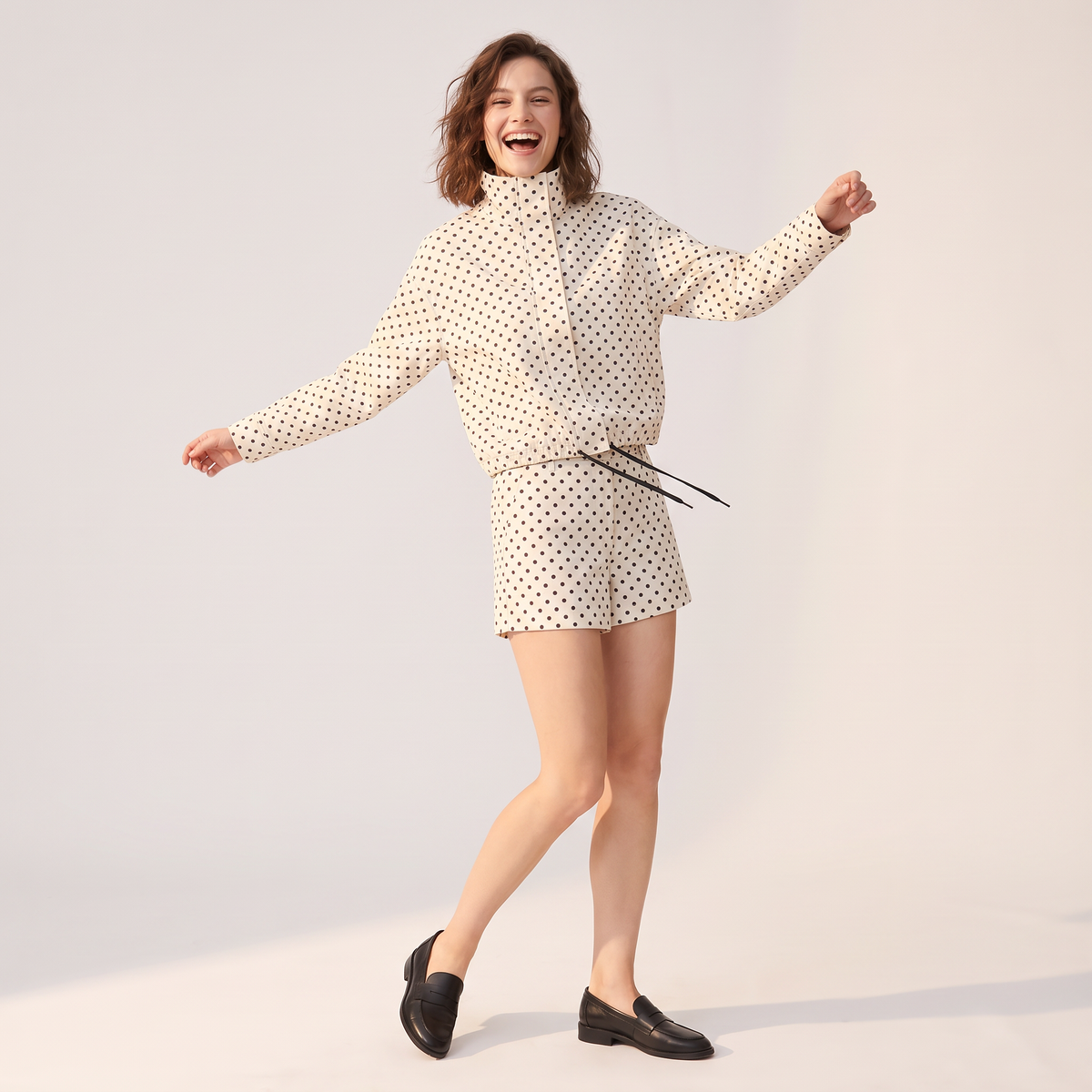 Averie set met stippenjack en short
