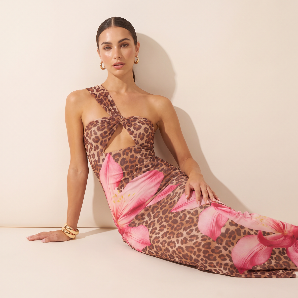 Calindra maxi-jurk met luipaard- en lelieprint