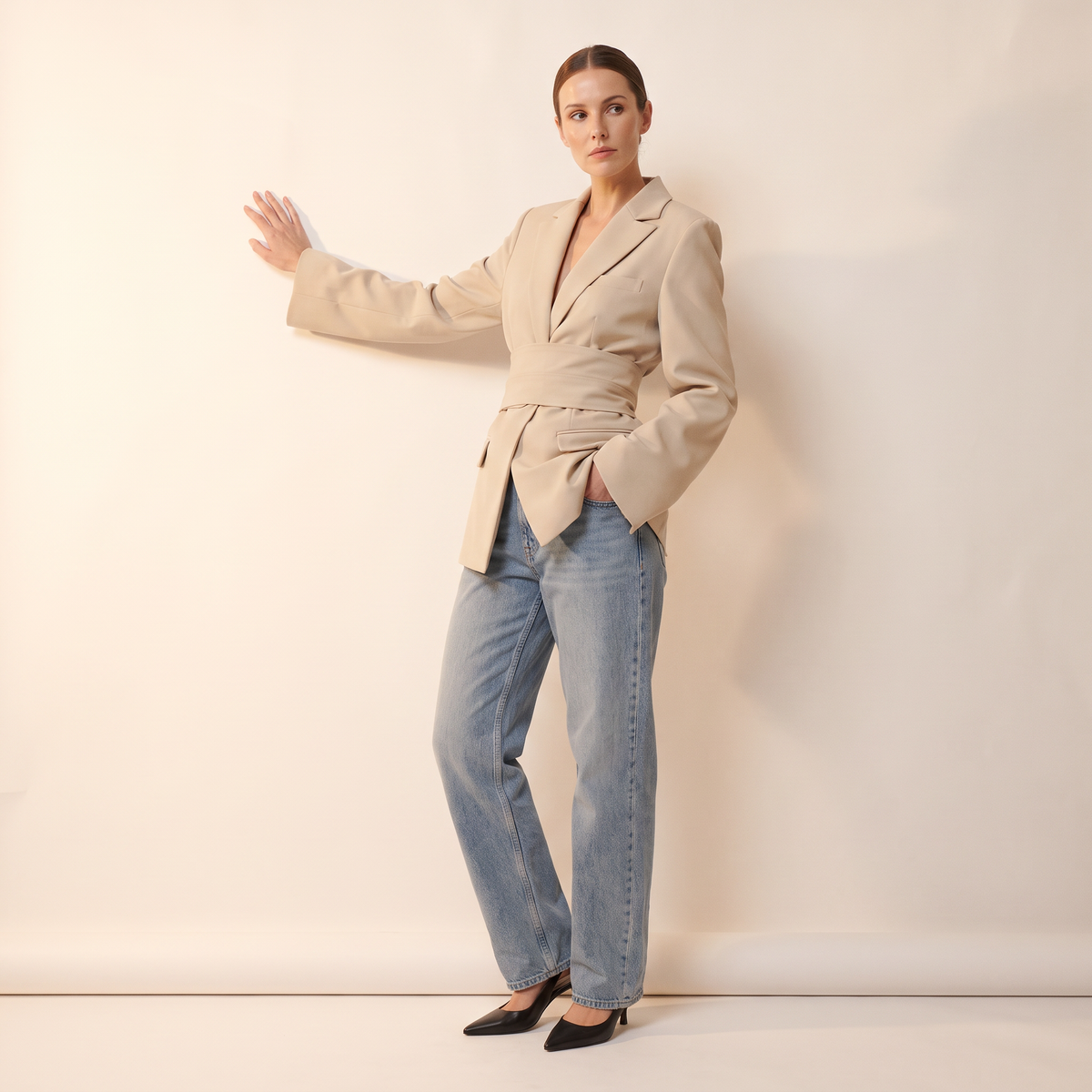 Celandra blazer met brede tailleband