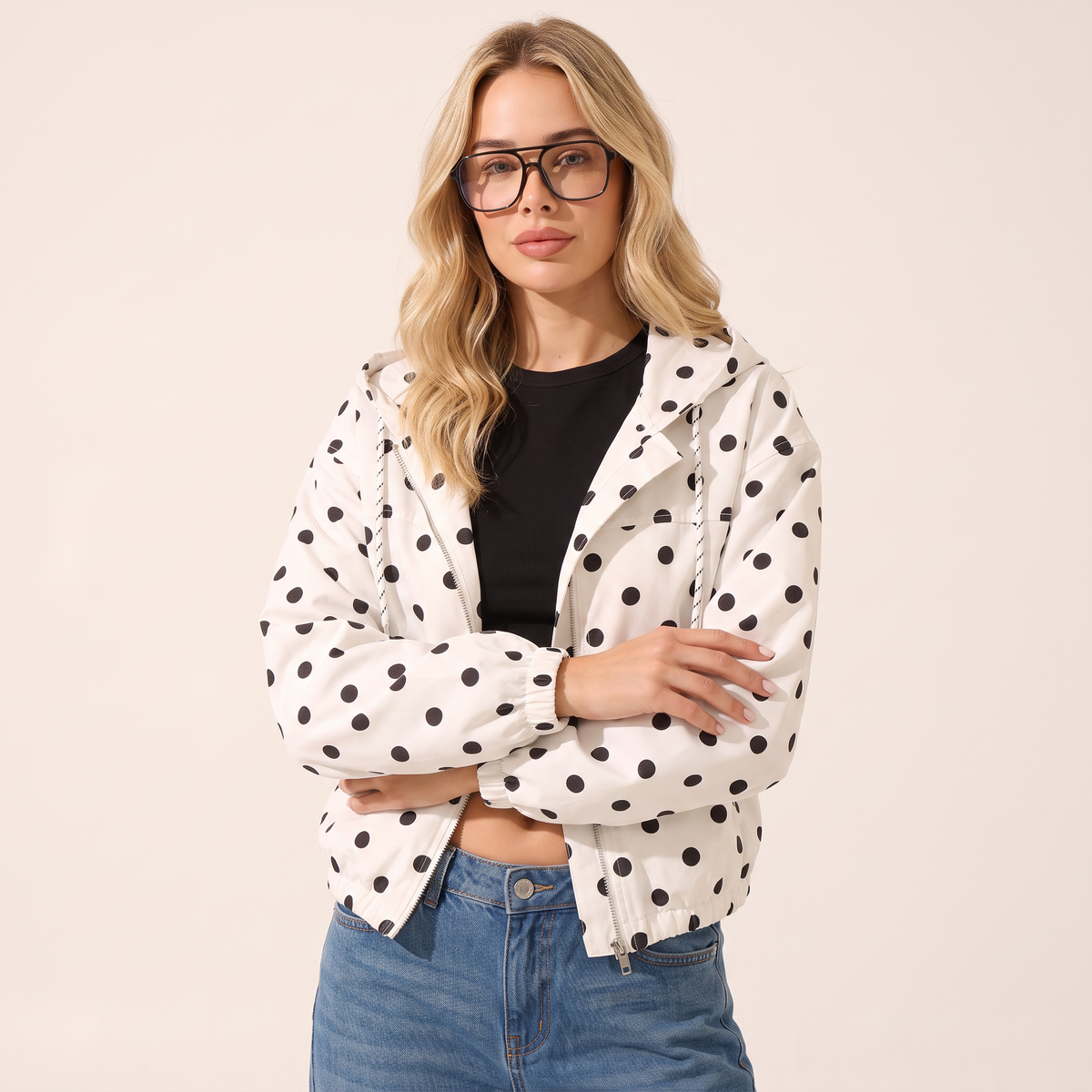 Delmira Jas met Capuchon en Stippen
