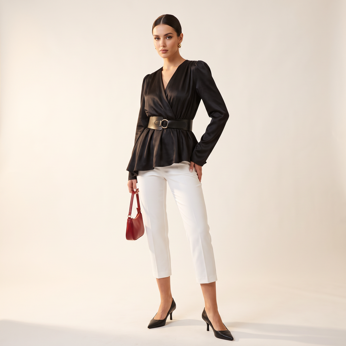 Evelora overslagblouse met ceintuur en peplum