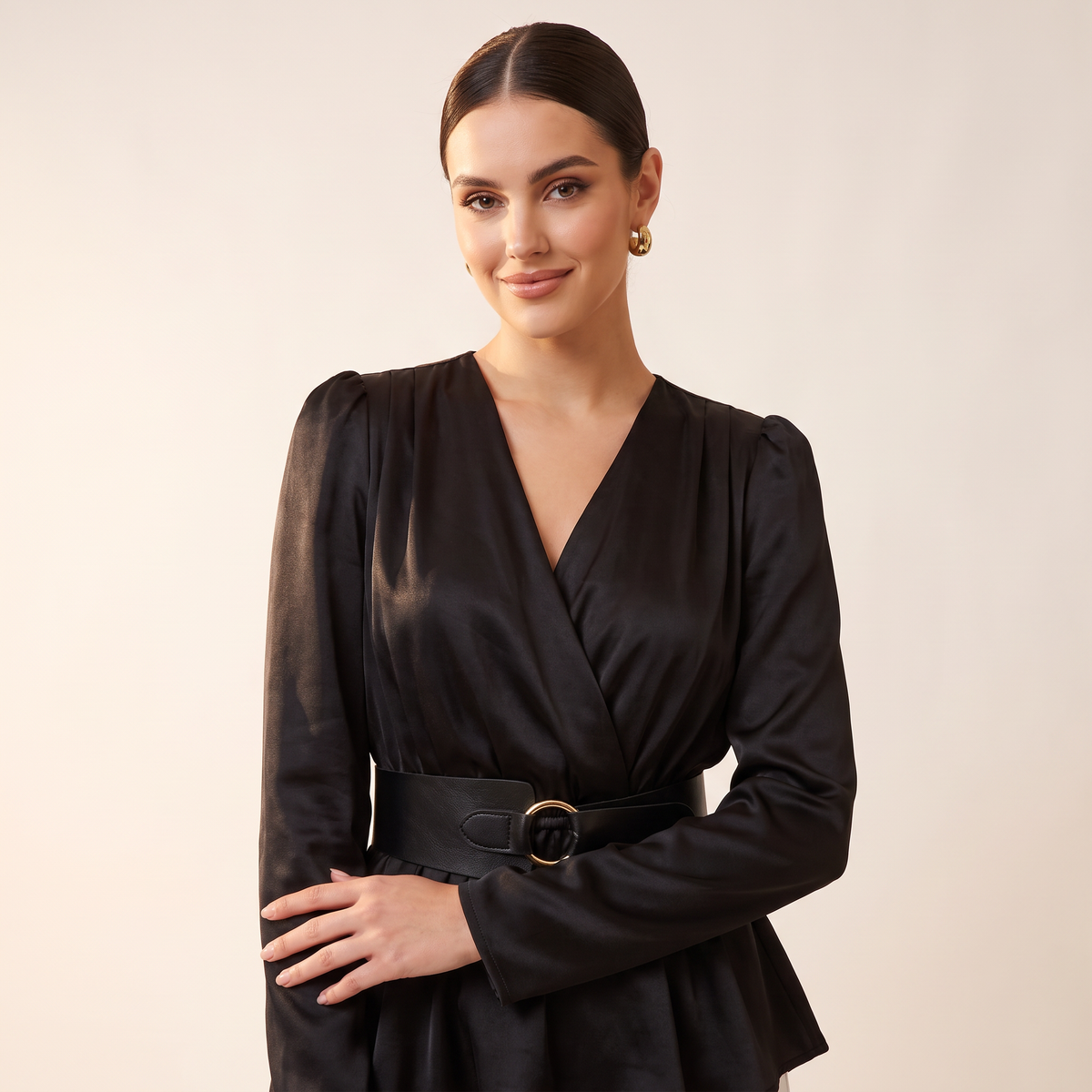 Evelora overslagblouse met ceintuur en peplum