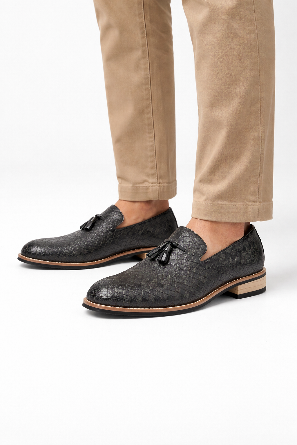 Woven Grid Tassel Slip-On Loafers