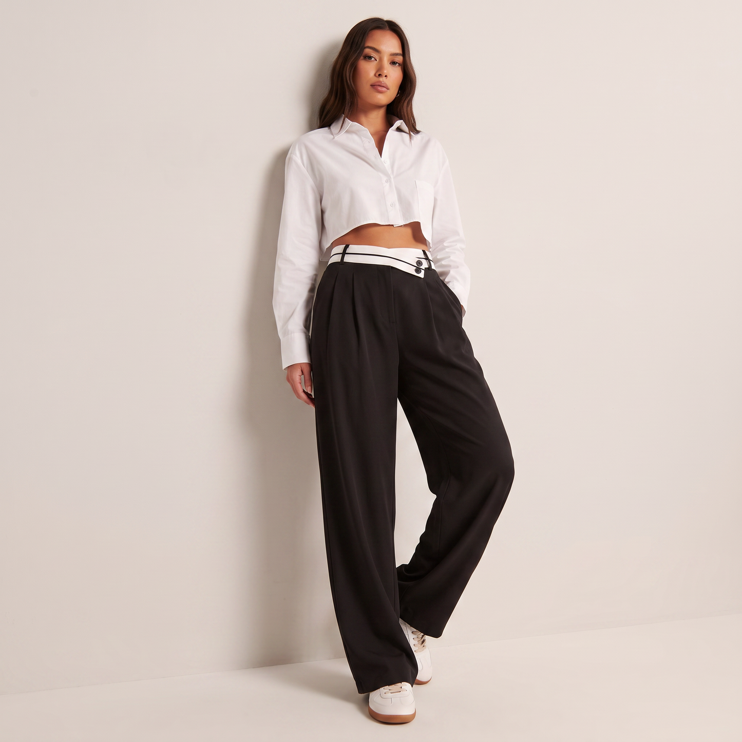Vesper broek met contrasterende tailleband en wijde pijpen