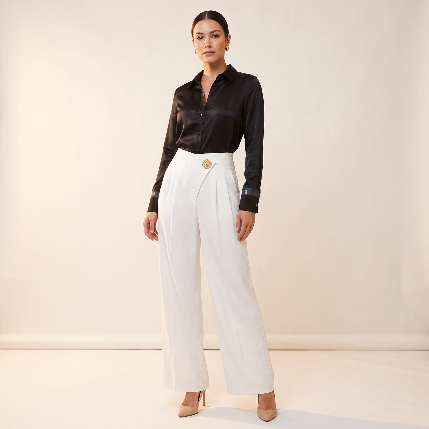 Odette broek met medaillondetail