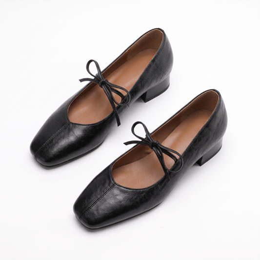 Livia pumps met vierkante neus en strikband
