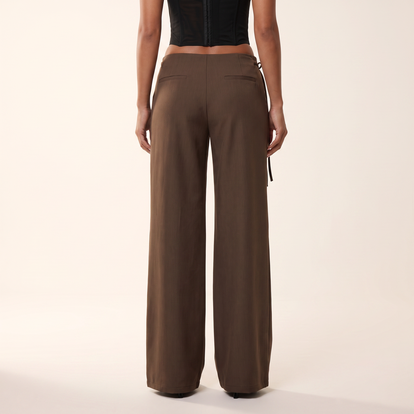 Nerea wijde broek met ringdetail