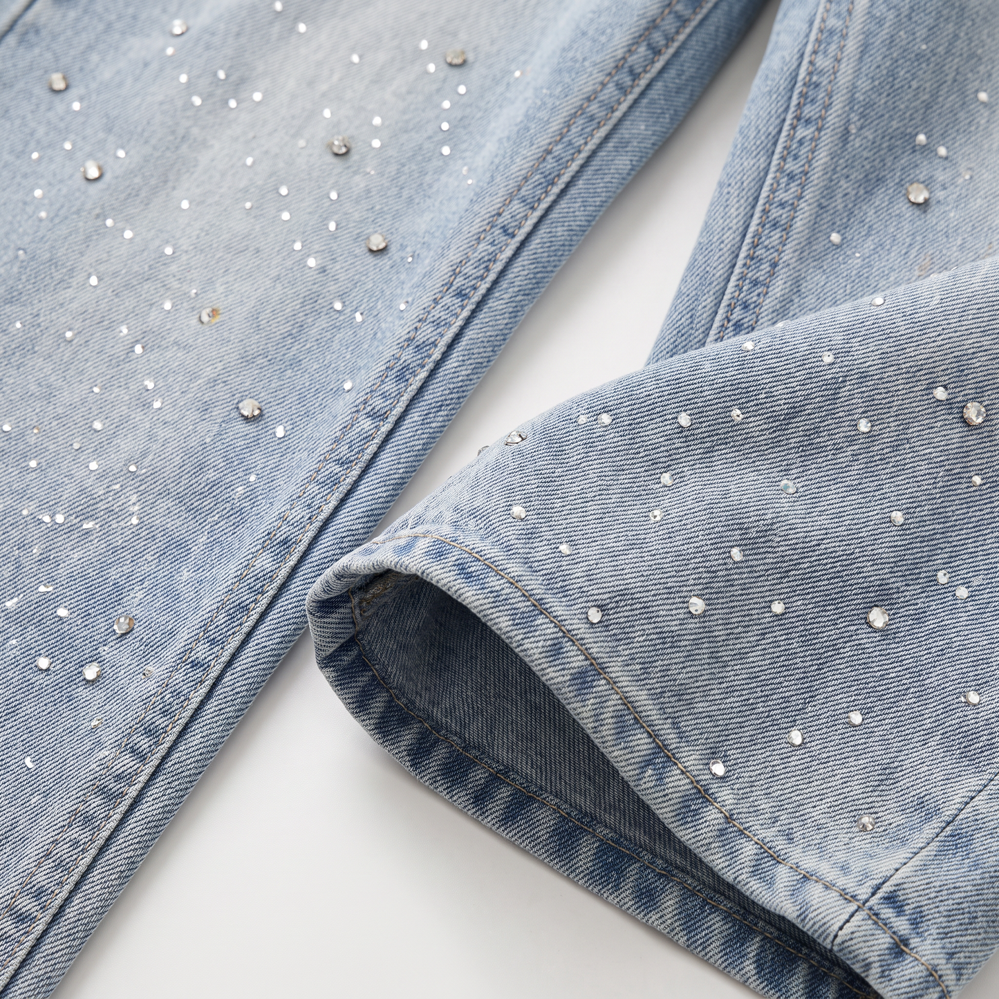 Jett Jeans met Wijde Pijpen en Strassdetails