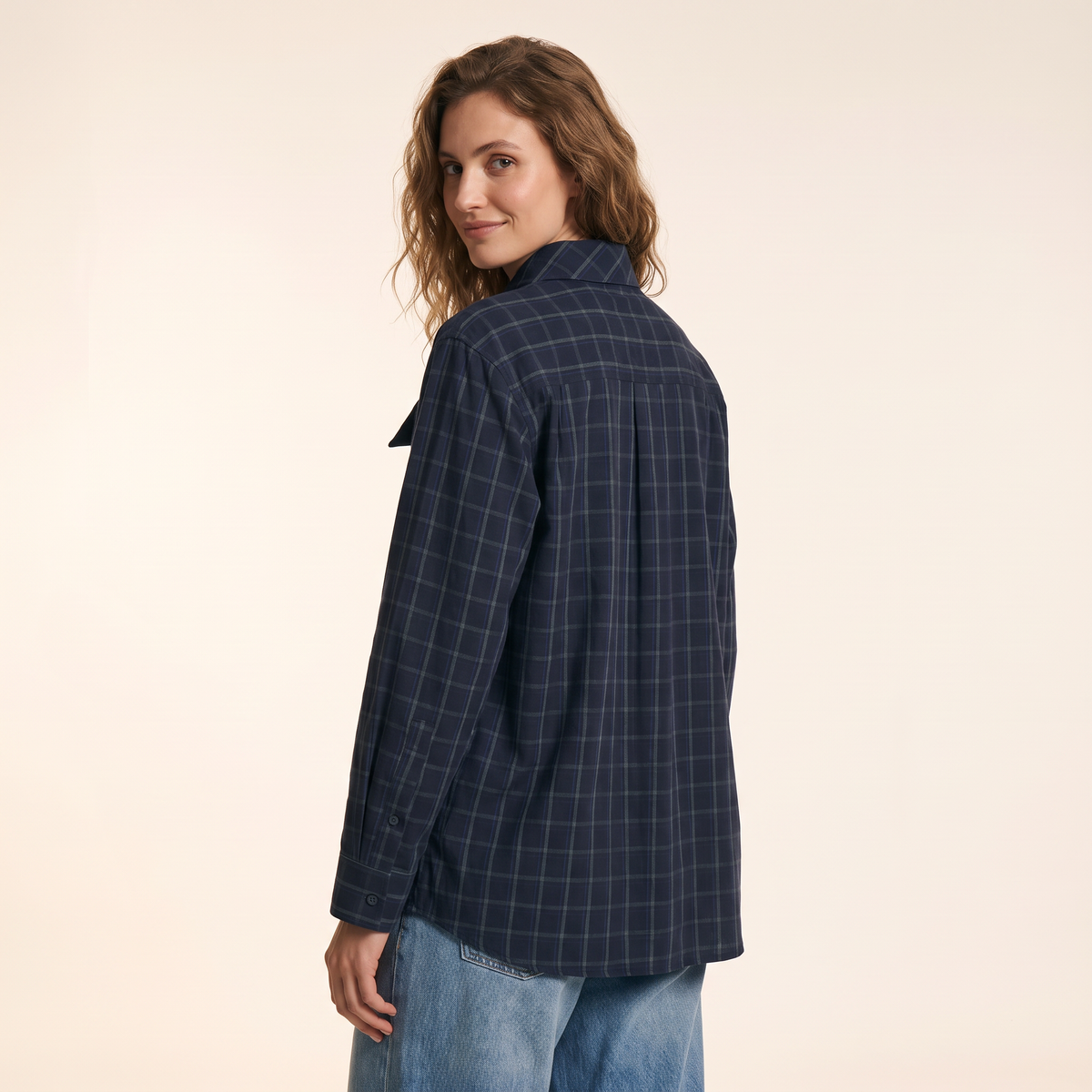 Ismera geruite blouse met strikhals