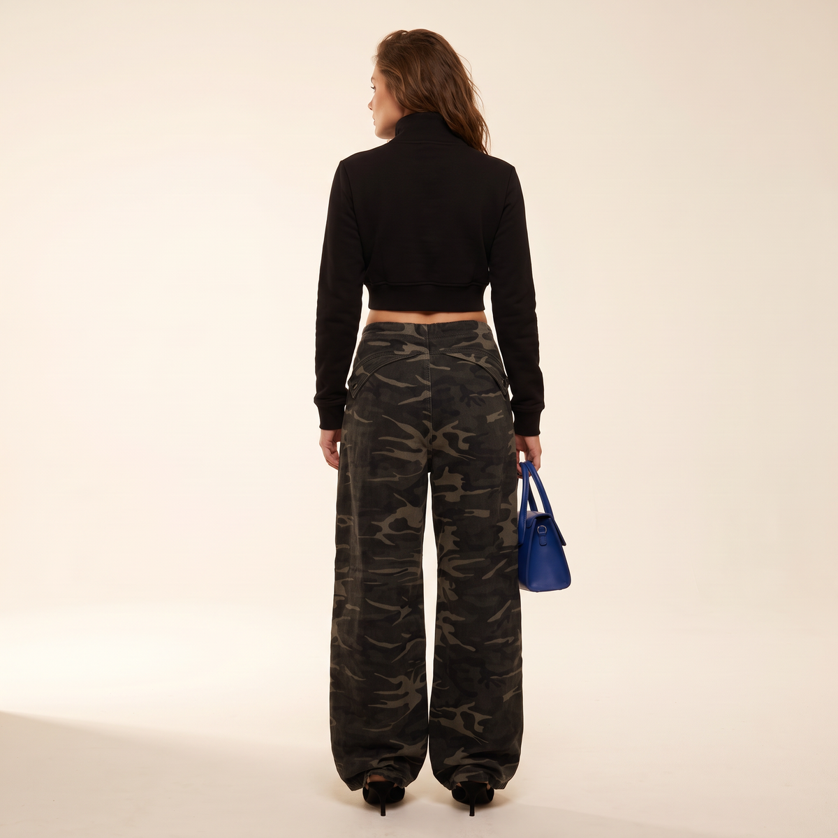 Korrina camouflagejeans met wijde pijpen
