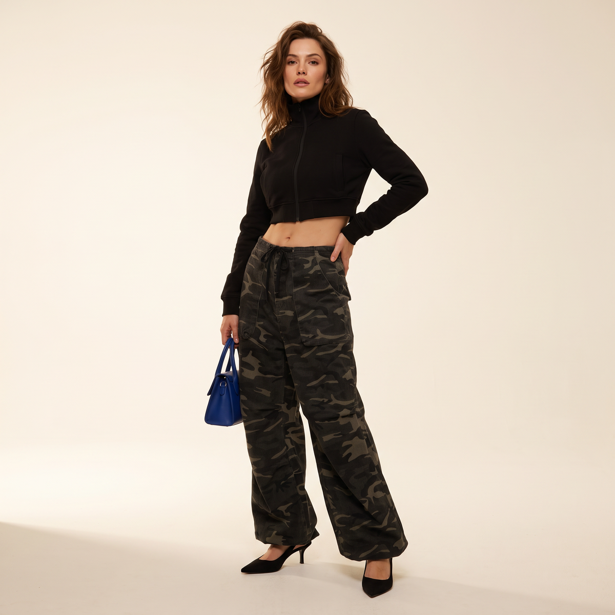 Korrina camouflagejeans met wijde pijpen