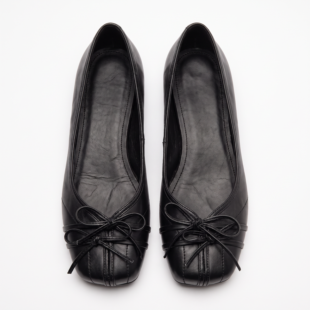 Mavina schoenen met strik en vierkante neus