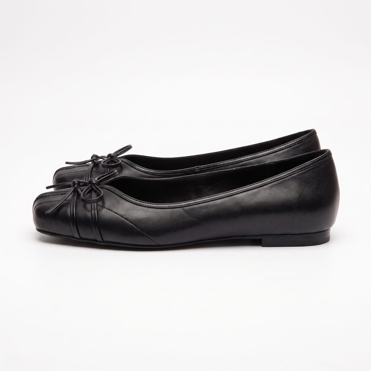 Mavina schoenen met strik en vierkante neus