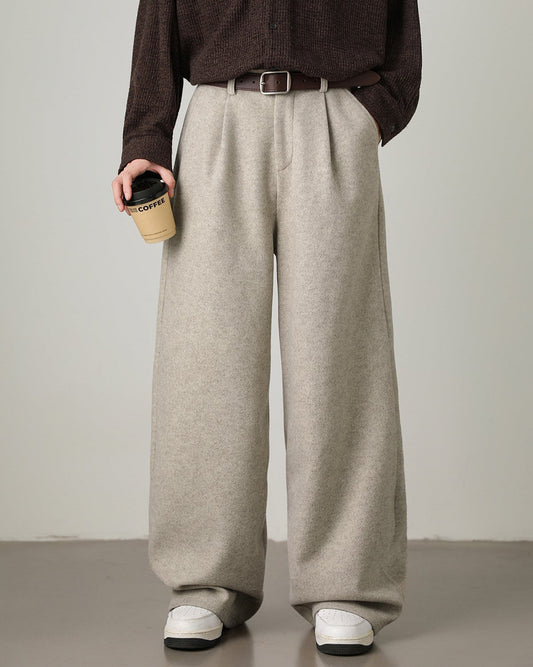 Core Pleat Trouser