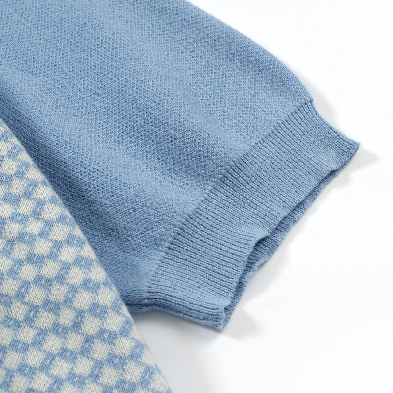 Men’s Blue Knit Short Sleeve Polo Shirt With Zip Collar And Geometric Pattern