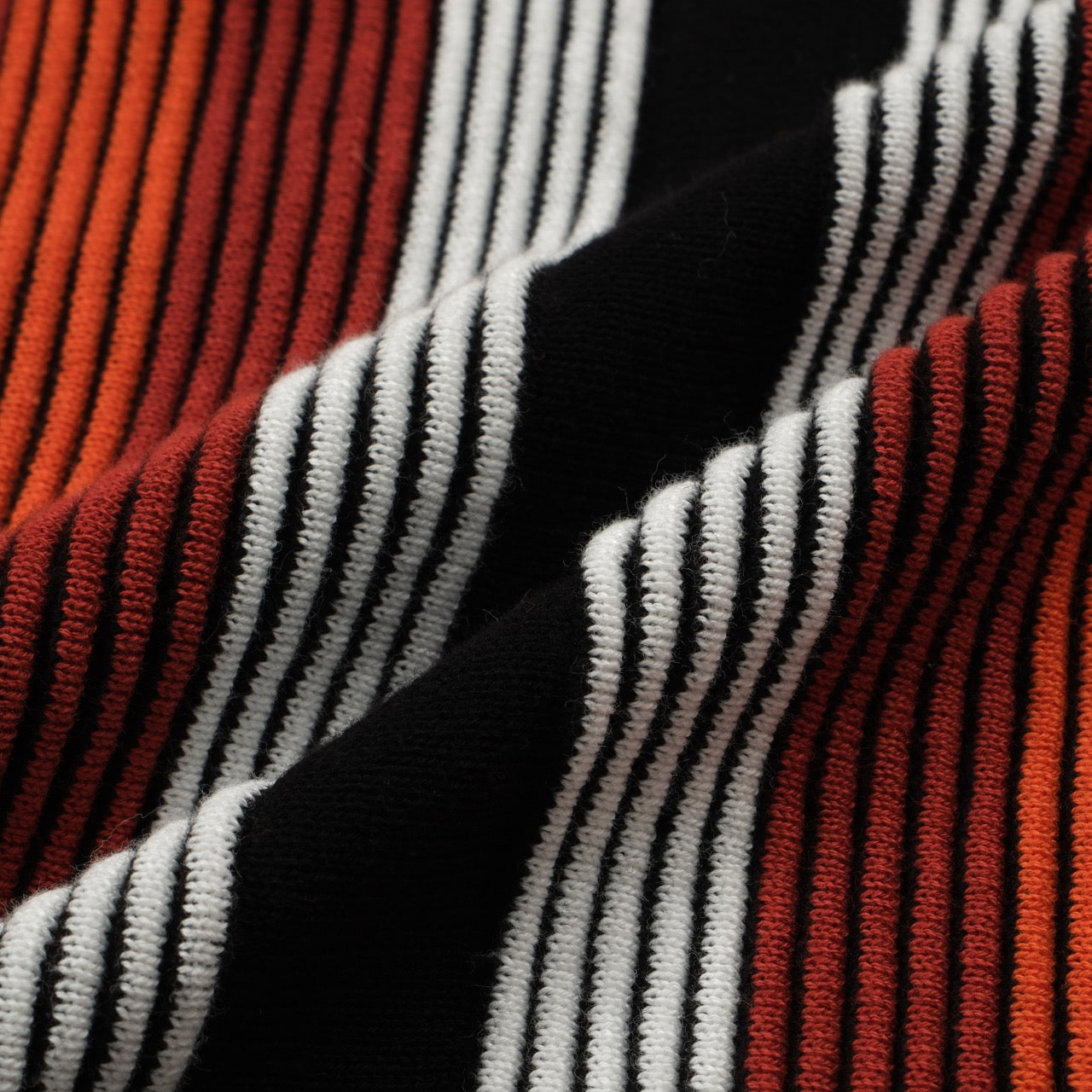 Men’s Black Knit Short Sleeve Polo Shirt With Vertical Stripe Pattern And Zip Collar