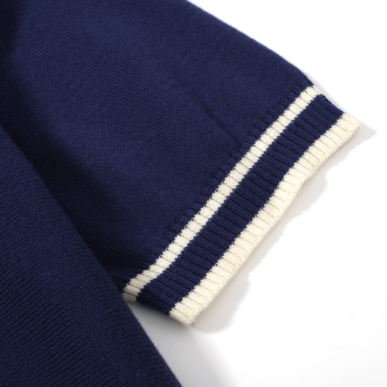 Men’s Navy Knitted Short Sleeve Shirt With Vertical Contrast Stripe
