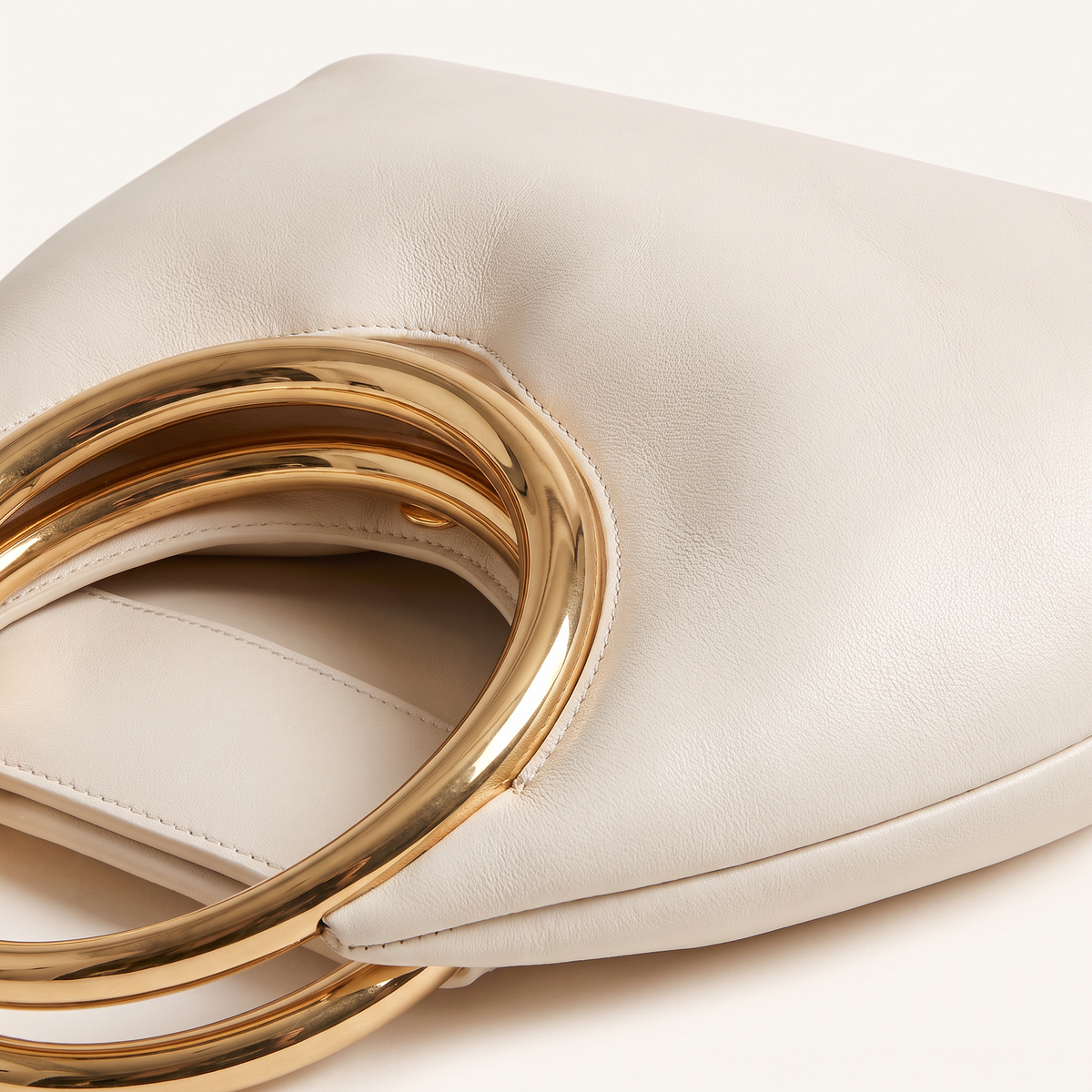 Orlena handtas met ringgrepen