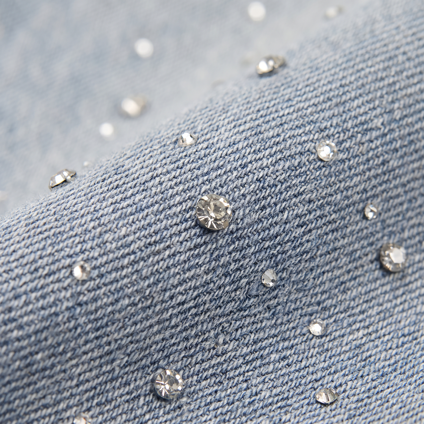 Jett Jeans met Wijde Pijpen en Strassdetails
