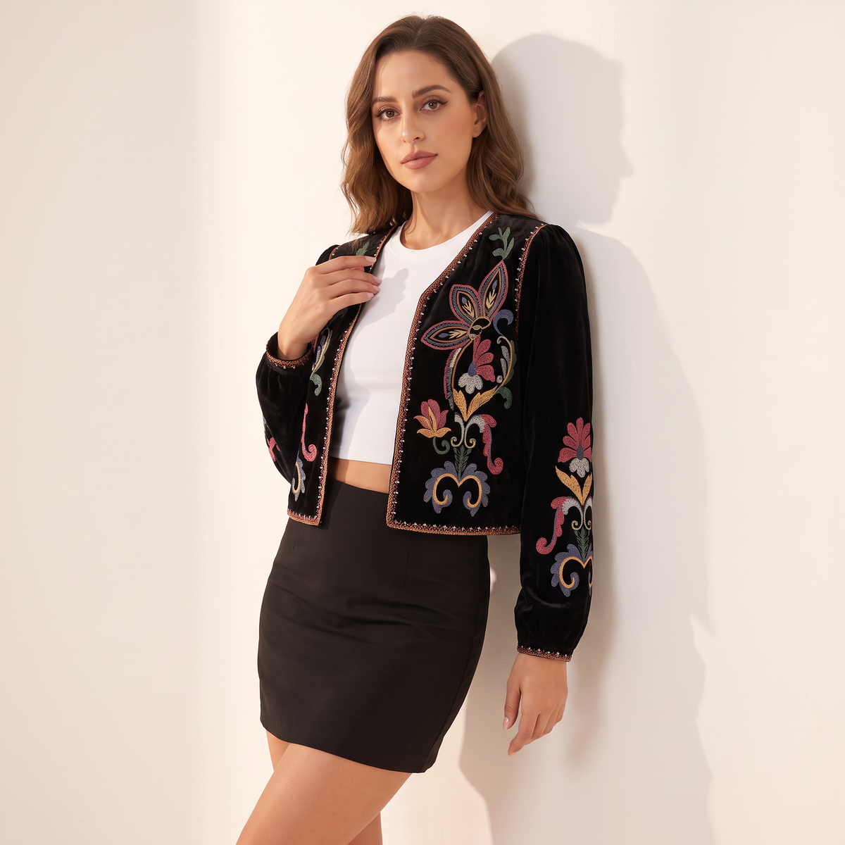 Pavina kort jasje met bloemenborduursel