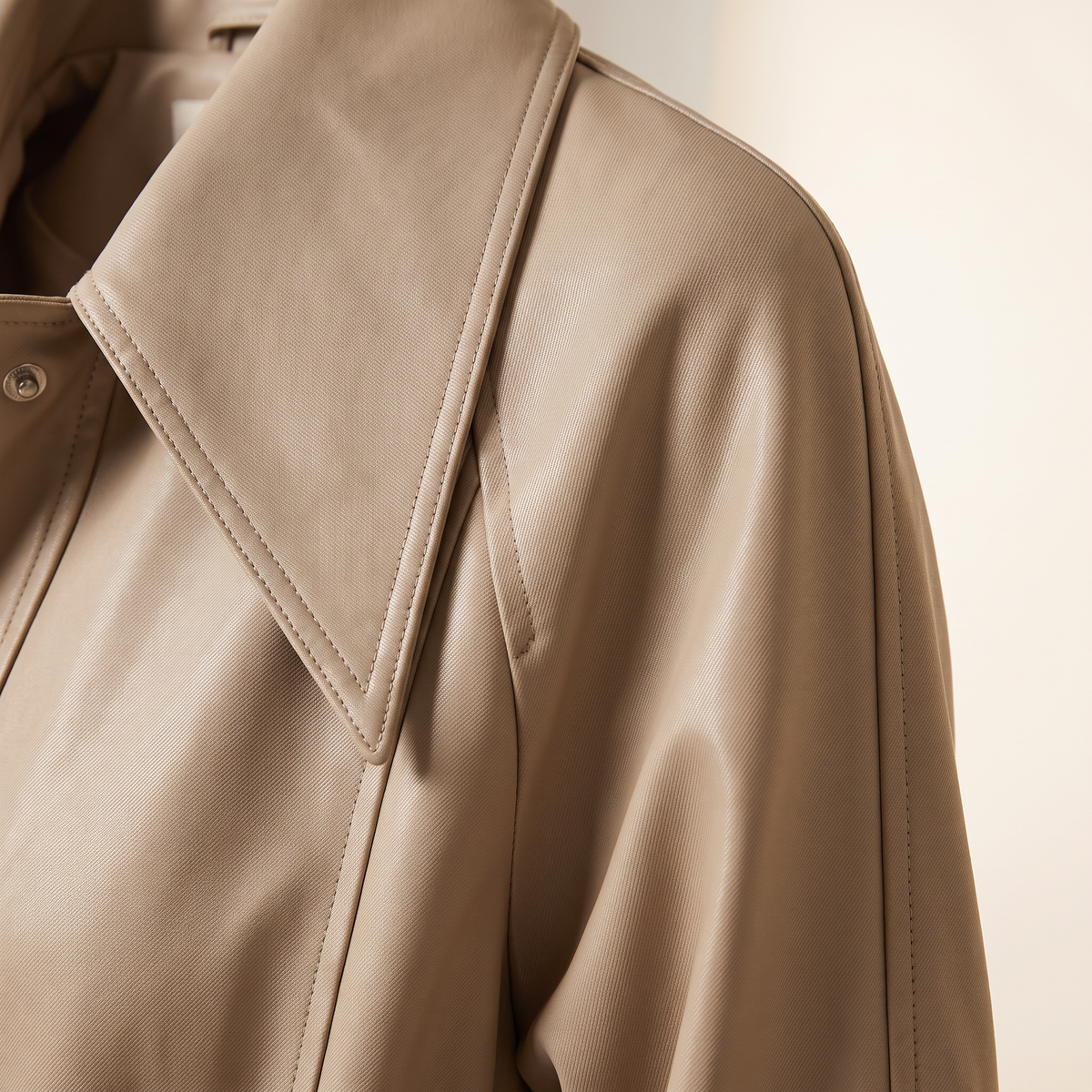 Rellina lange trenchcoat met ceintuur