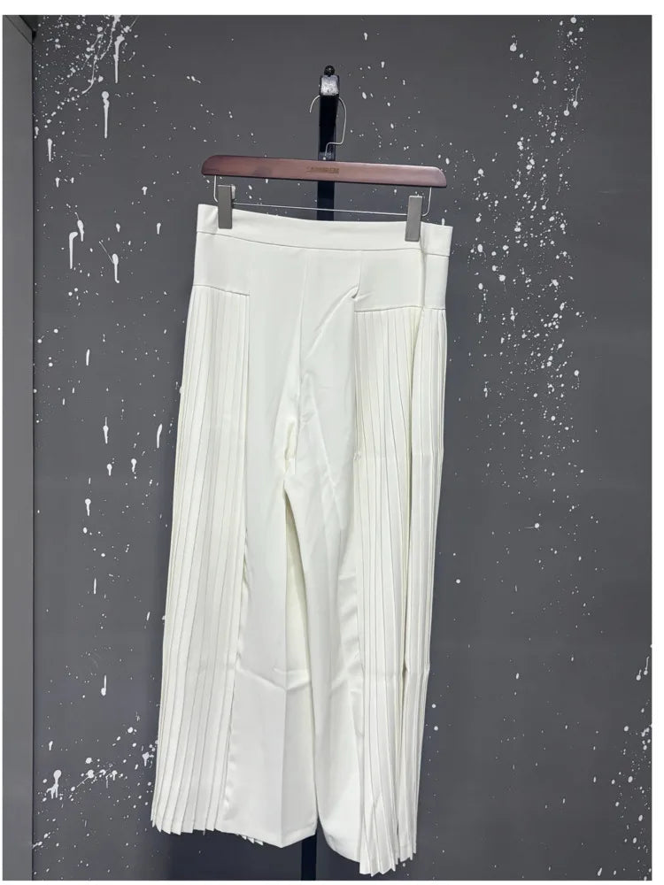 [EAM] Casual Style Solid Color High Waist Pleated Design Wide Leg Straight Leg Pants Daily Women 2026 Autumn New Item 31B0609