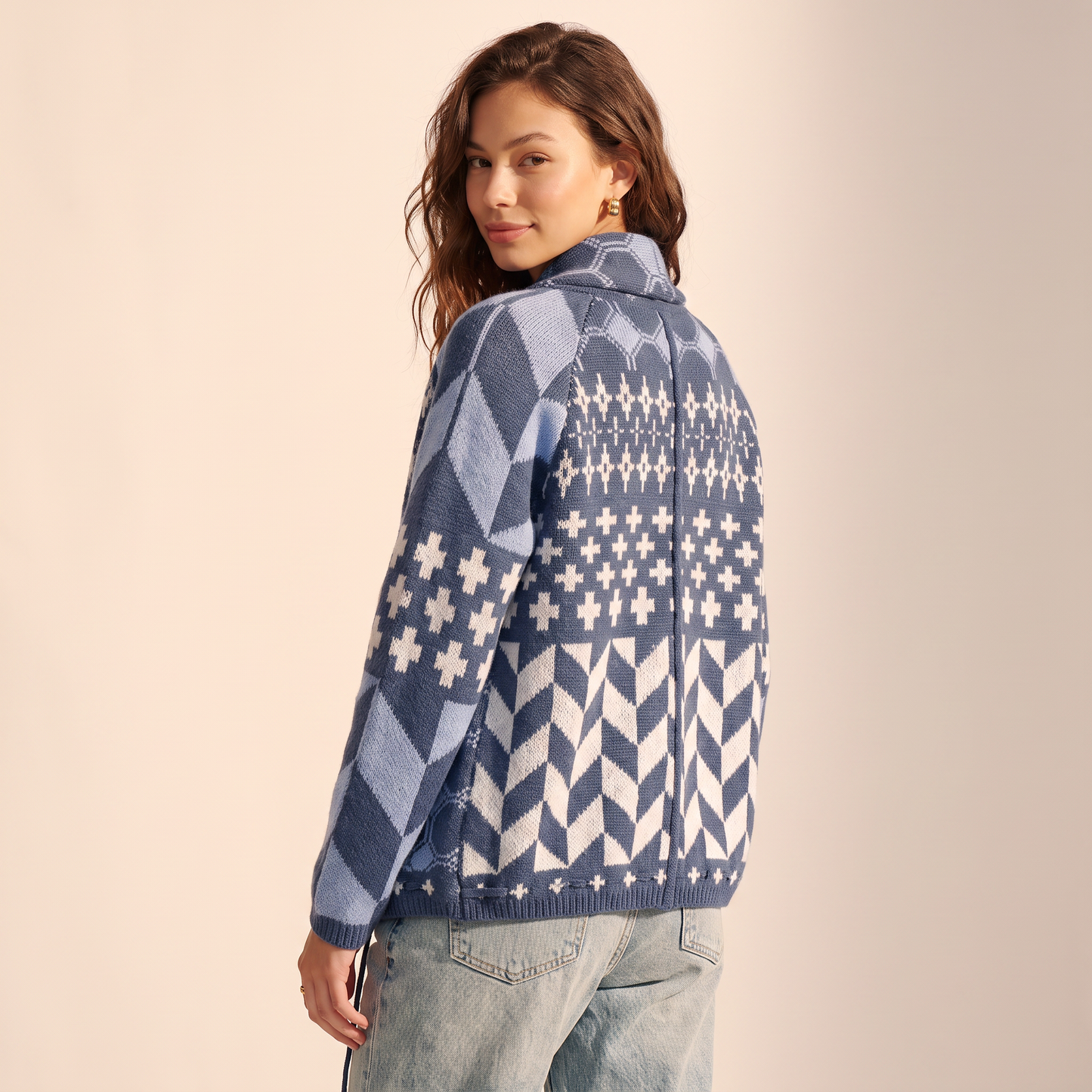 Saskia vest met geometrisch dessin en trekkoord
