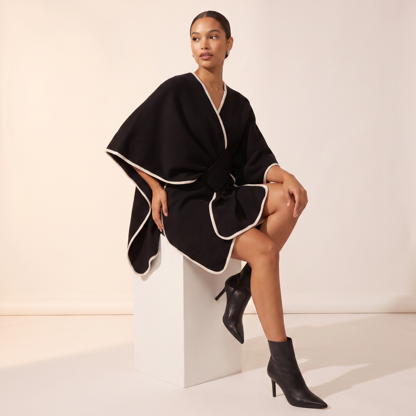 Maelle Cape-omslagdoek met Contrasterende Rand