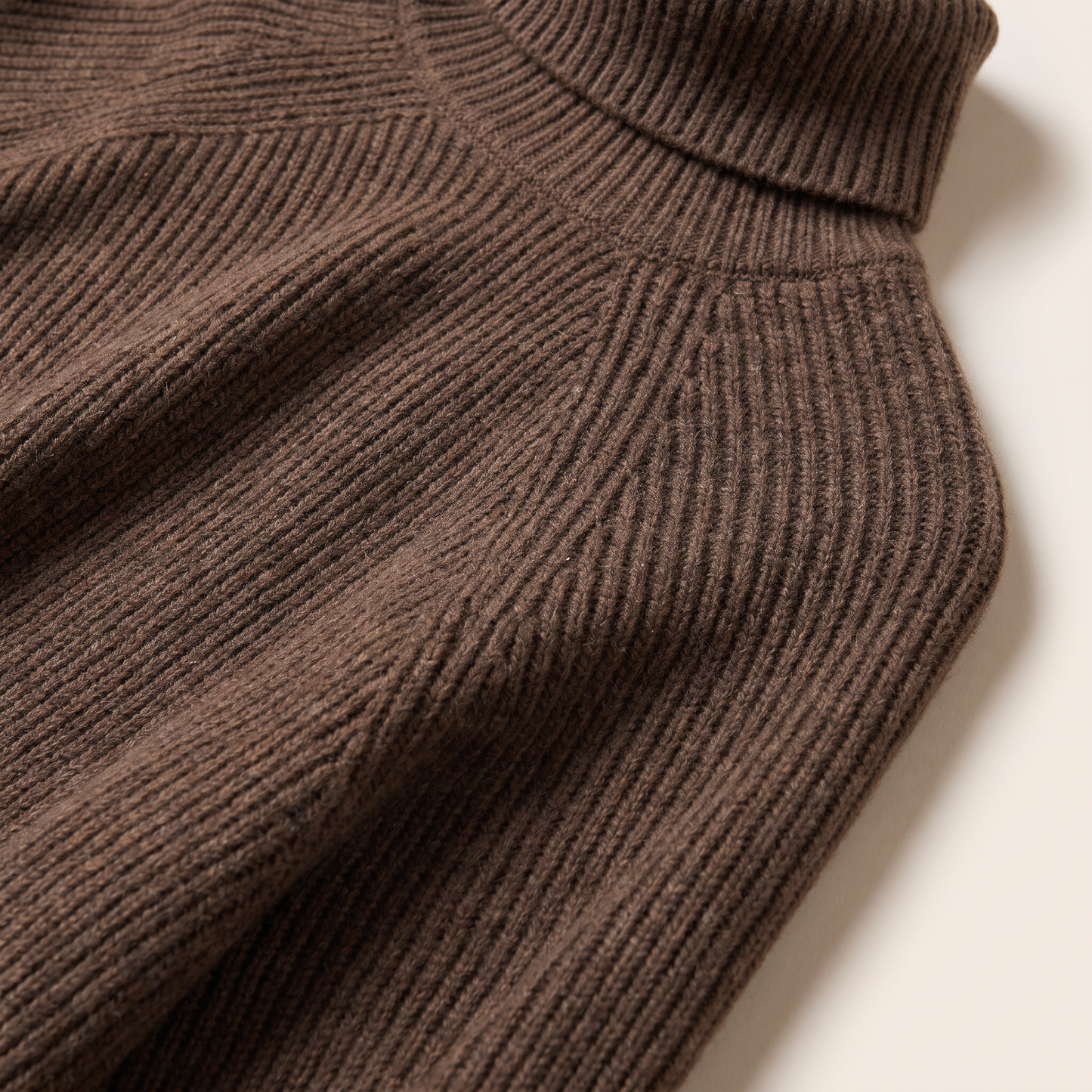 Alessia gelaagde cashmere poncho