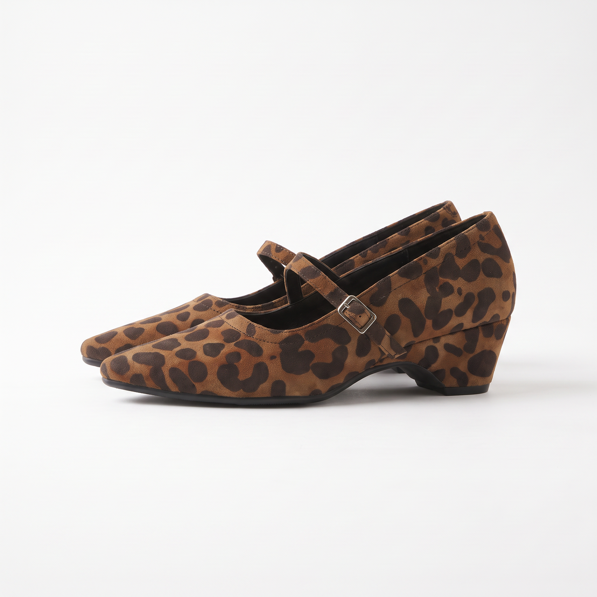 Tavessa puntige Mary Jane-pumps