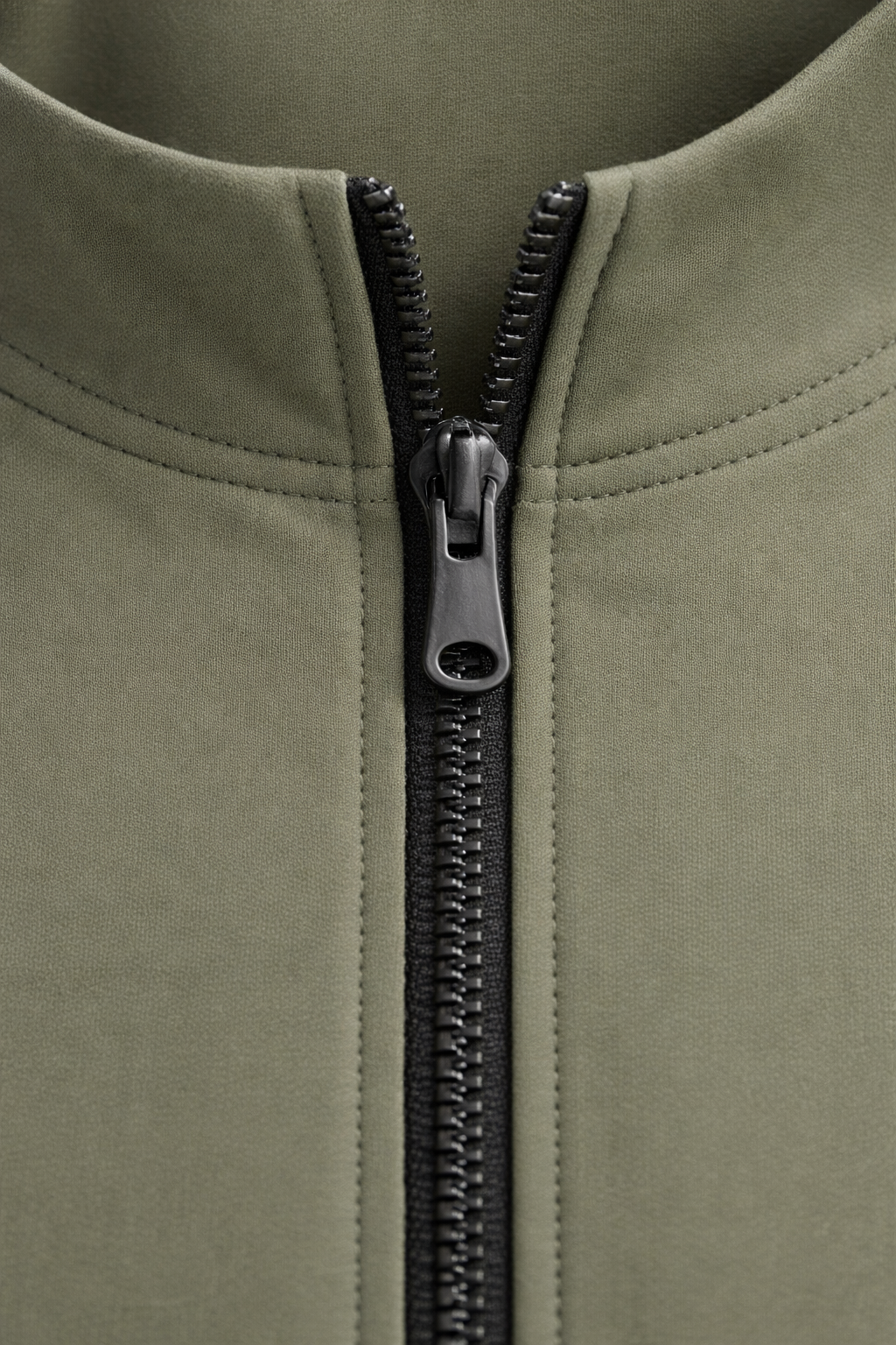 Men’s Stand Collar Zip Training Top for Gym