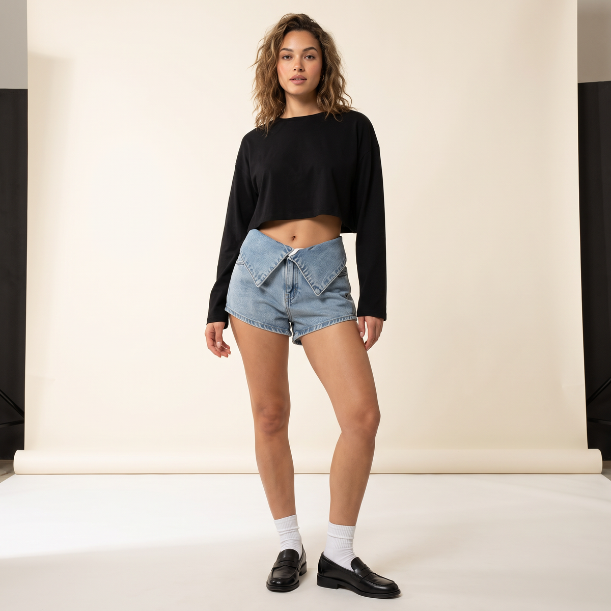 Zephyra short met omgeslagen taille en denimeffect