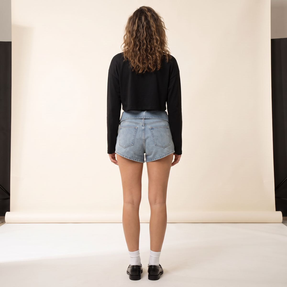 Zephyra short met omgeslagen taille en denimeffect