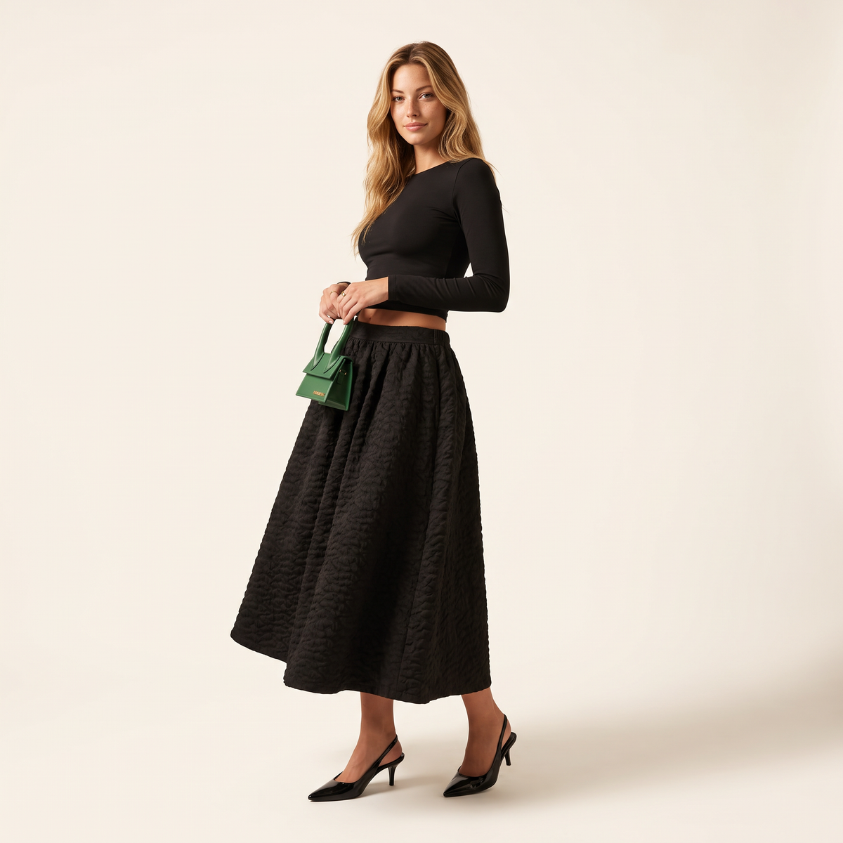 Zinnara Zwarte Maxi-Rok met Textuur en Plooien