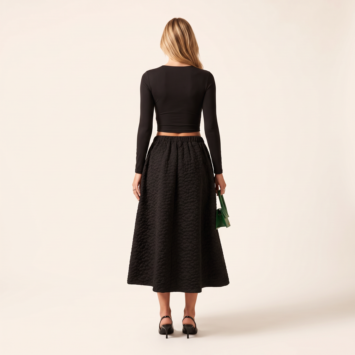 Zinnara Zwarte Maxi-Rok met Textuur en Plooien