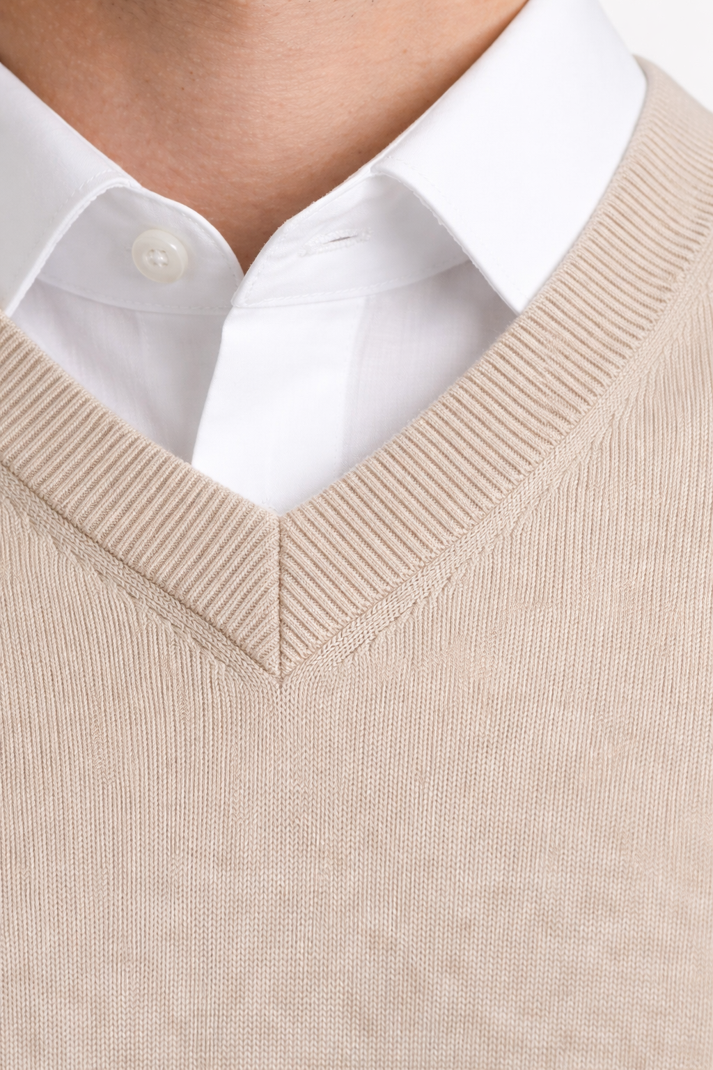 Men’s V-Neck Knit Shirt