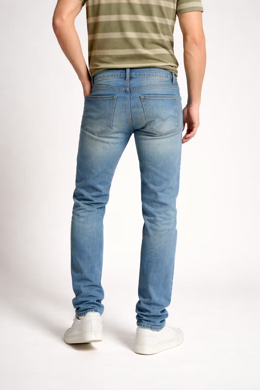 Men’s Distressed Denim Jeans With Straight Fit Button Fly And Worn Texture