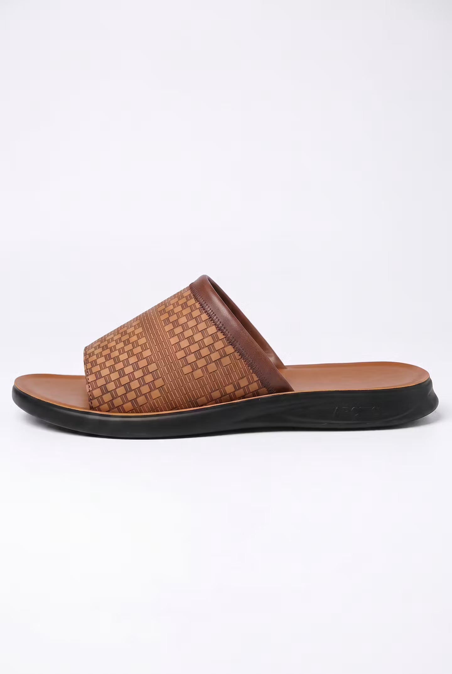 LoungeLux Comfort Slides