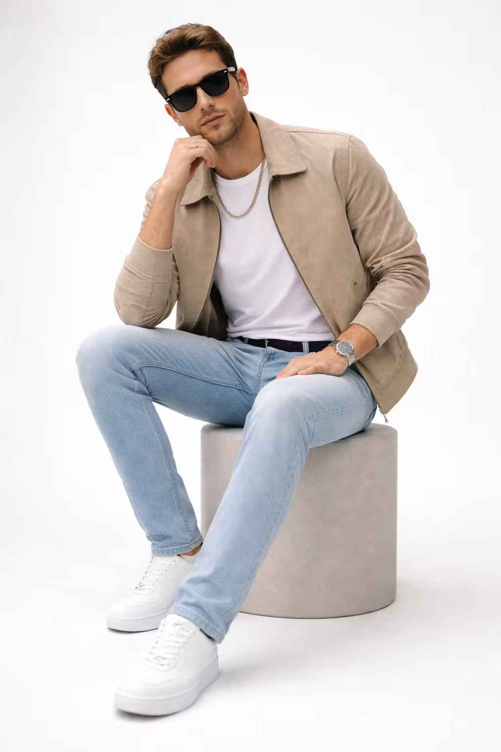 Men’s Light Wash Straight Fit Denim Jeans