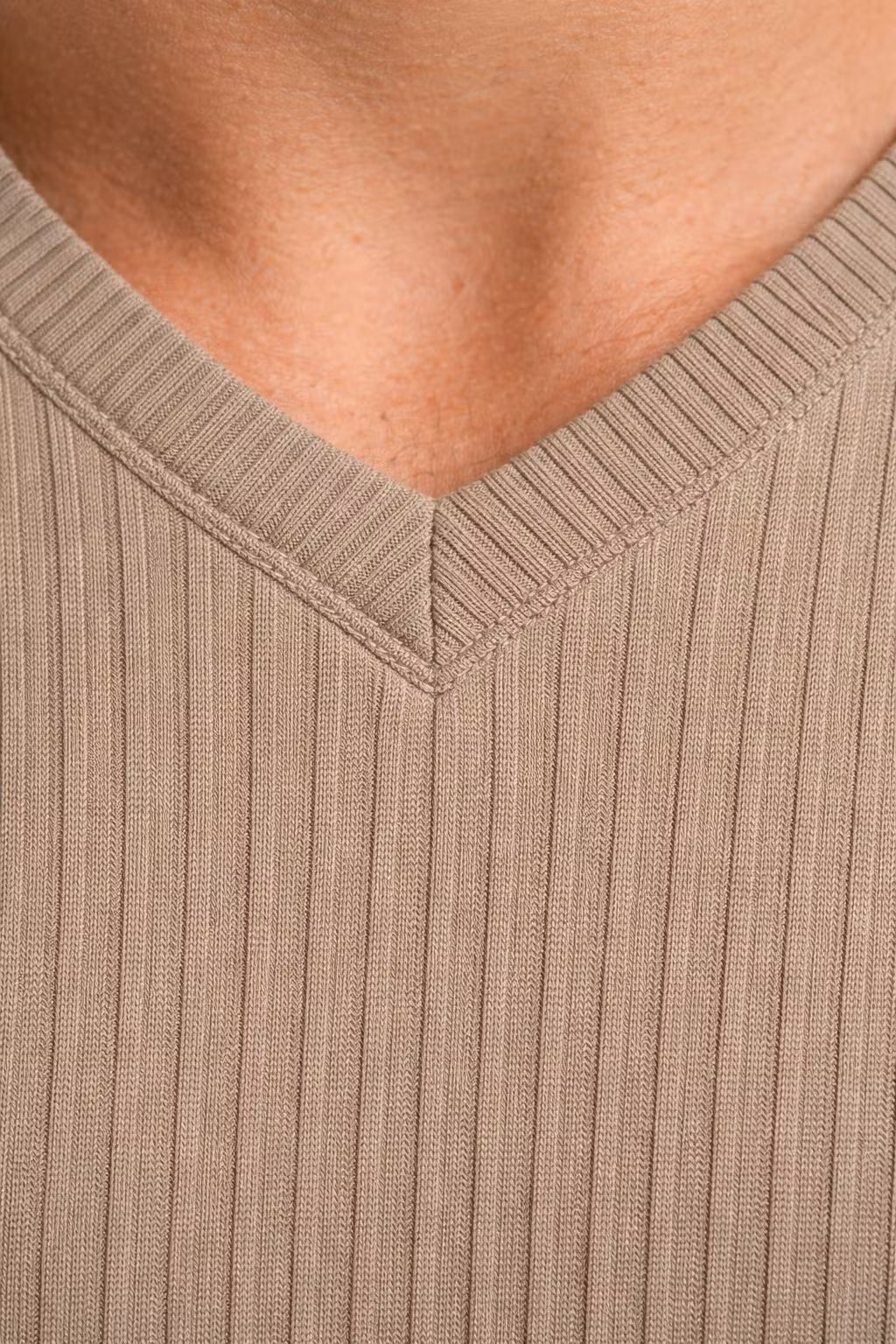 Ribbed Knit V-Neck T-Shirt